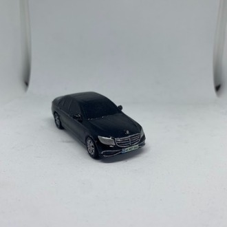 MERCEDES BENZ E200 1/64 MAKET ARABA MODELİ