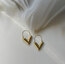 Çelik gold marka model V küpe