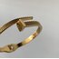 Çelik gold çivi noktalı bileklik