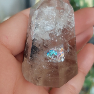 Gökkuşağı Flaşlı Berrak Garden Kuvars Kristali Kule Formunda