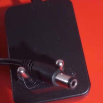 DVE 12 Volt 1 A DC Trafolu Adaptör (Kaliteli , Dayanıklı , Standart uçlu , İkinci El)