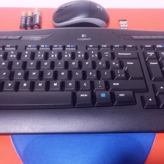 Logitech Kablosuz Unifying K330 Klavye M180 Mouse (Kaliteli - Çok temiz - Pil ve pad hediye )