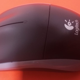 Logitech Kablosuz Unifying K330 Klavye M180 Mouse (Kaliteli - Çok temiz - Pil ve pad hediye )