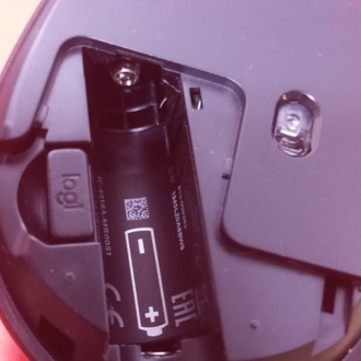 Logitech M330 Kablosuz Optik Mouse (Sessiz ve Hızlı , Pil ve Bileklikli Pad Hediye)
