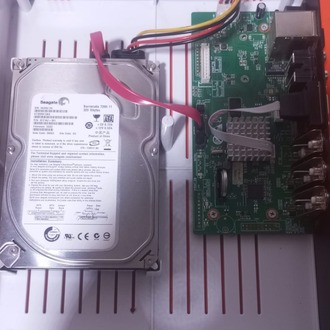 4 Kanal DVR Kayıt Cihazı (XMEYE - 320GB HDD -Adaptör - Mouse)