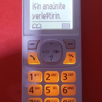 Panasonic KX-TG6811 Telsiz Telefon (Üst model - Yeni gibi - Yeni ayarında pillerle)
