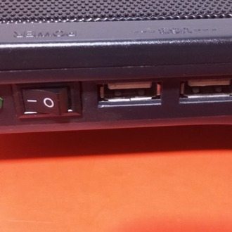 ADDISON Tek Fanlı Işıklı Notebook Laptop Soğutucu Fan ve Stand (Hafif sesli)