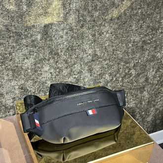 TOMMY HILFIGER ÇAPRAZ OMUZ ASMALI ÇANTA