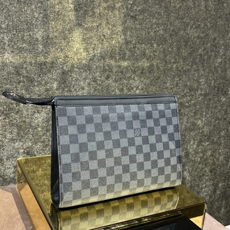 LOUIS VUITTON İTHAL CLUTCH