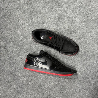 NIKE AIR JORDAN 1 LOW RED BLACK