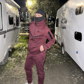 NİKE TECH FLEECE premium bordo