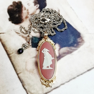 Wedgwood Kolye