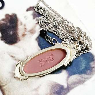 Wedgwood Kolye