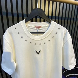 VLTN-YAKA DETAYLI-TİŞÖRT