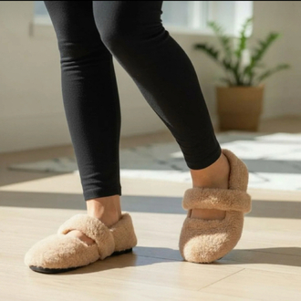Yumuşak Peluş Ev Terliği –  Konforlu ve Şık Tasarım