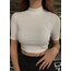 Beyaz Dik Yaka Kısa Kollu Crop Top