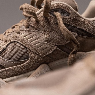 New Balance 9060 “ Mushroom V2 “