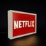 Netflix ışıklı tabela