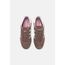 Handball Spezial Earth Strata Silver Dawn