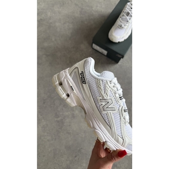 New Balance 740 “White Silver Cream”