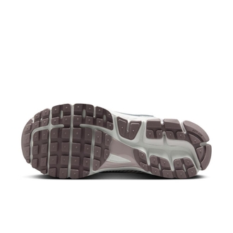 Nike Zoom Vomero 5 'Chrome Platinum Violet'