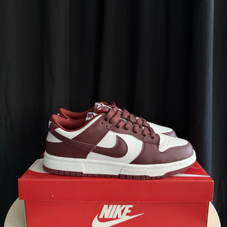 Nike Dunk Low Bordeaux 