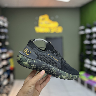UNDER ARMOUR