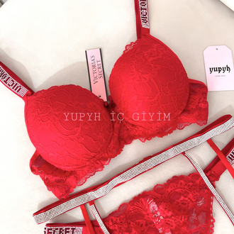 Victoria’s Secret Kırmızı Dantelli Very Sexy Shine Jartiyer Takım