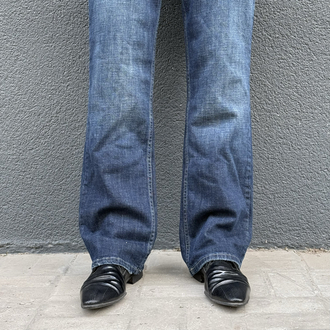 Bootcut denim graphic pocket jean • Size
