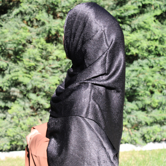 Siyah parlak şal