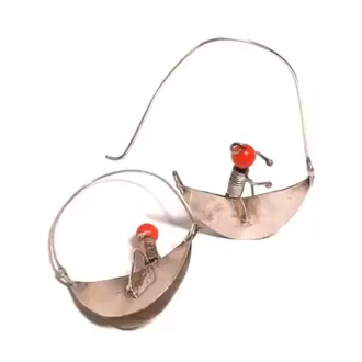 Mercan Taşlı Küçük Prens Küpe K0450
