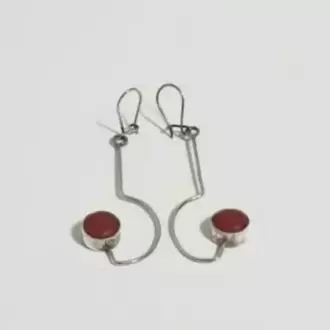 Mercan Taşlı Sallantılı Yuvarlak Küpe Küpe K0130