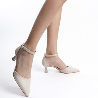 Kadın Bej Alçak Stiletto İnce Topuklu ayakkabı