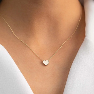 Altın Renkli Minimalist Kalp Kolye