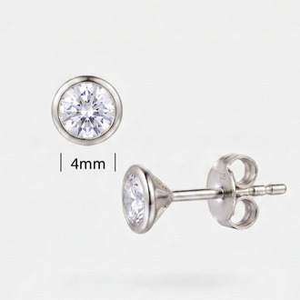 925 Ayar Gümüş 4 mm Işıltılı Zirkon Taşlı Pürüzsüz Tasarım Küpe - Acer Silver