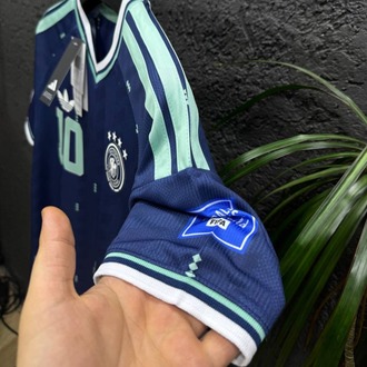 Germany Special Edition: "Deep Navy & Mint" Konsept Forma
