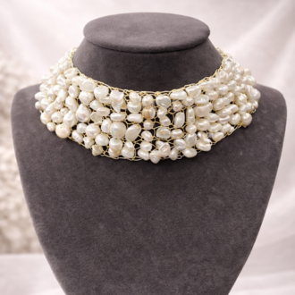 İncili Choker