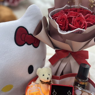 İçimden geldi hello kitty 925 ayar gümüş takılı