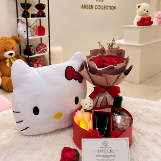 İçimden geldi hello kitty 925 ayar gümüş takılı