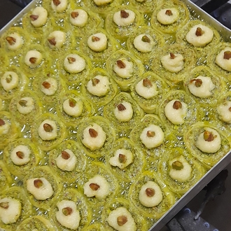 gaziantepli fıstıklı saray sarması kuş gözü.