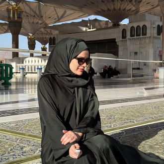 Arabian Abaya