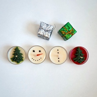 Yılbaşı Vanilya Kokulu Tealight Mum Seti (4’lü) | Kırmızı-Beyaz | Hediyelik Mumlar