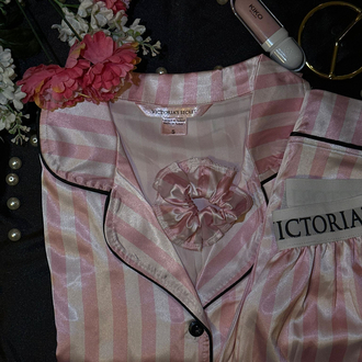 Pudra Pembe VS Pijama Takımı