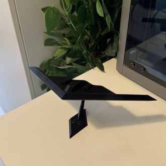 B-2 Spirit Bom Bonbardıman Uçağı