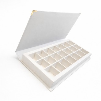 NİBOX 24 GÖZLÜ ÇİKOLATA KUTUSU ( 16x38.5x3.5 CM ) ( 10 ADET )