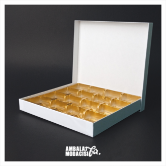 2024 16 GÖZLÜ MODEL TASLAMA CHOCOLATE BOX BEYAZ 5 ADET ( 20,5x2,6x19,5 CM )