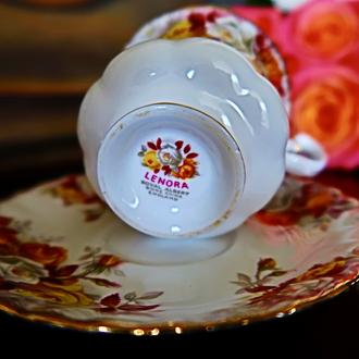 Royal Albert Lenora