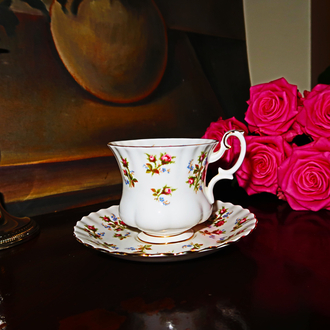 Royal Albert Winsome 1962-1974