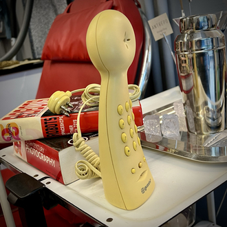 Guzzini 'Gildo TL 97' Telephone