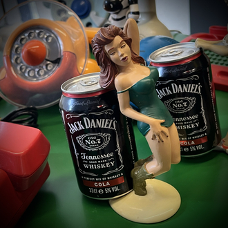 Ganz Pin-Up Bottle Holder